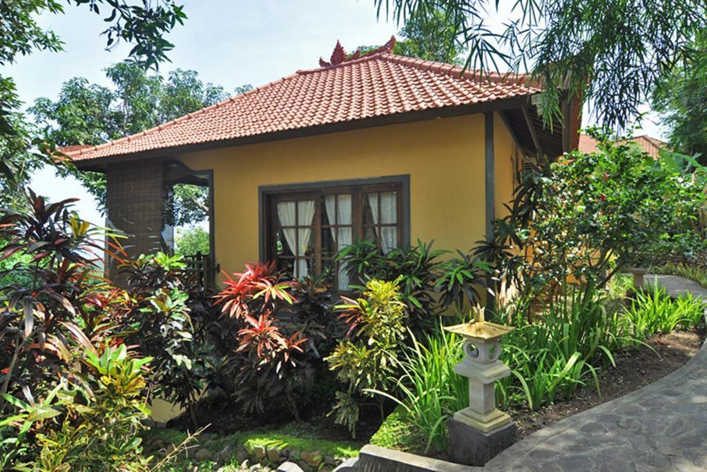 Puri Mangga Sea View Resort And Spa Lovina  Exterior photo