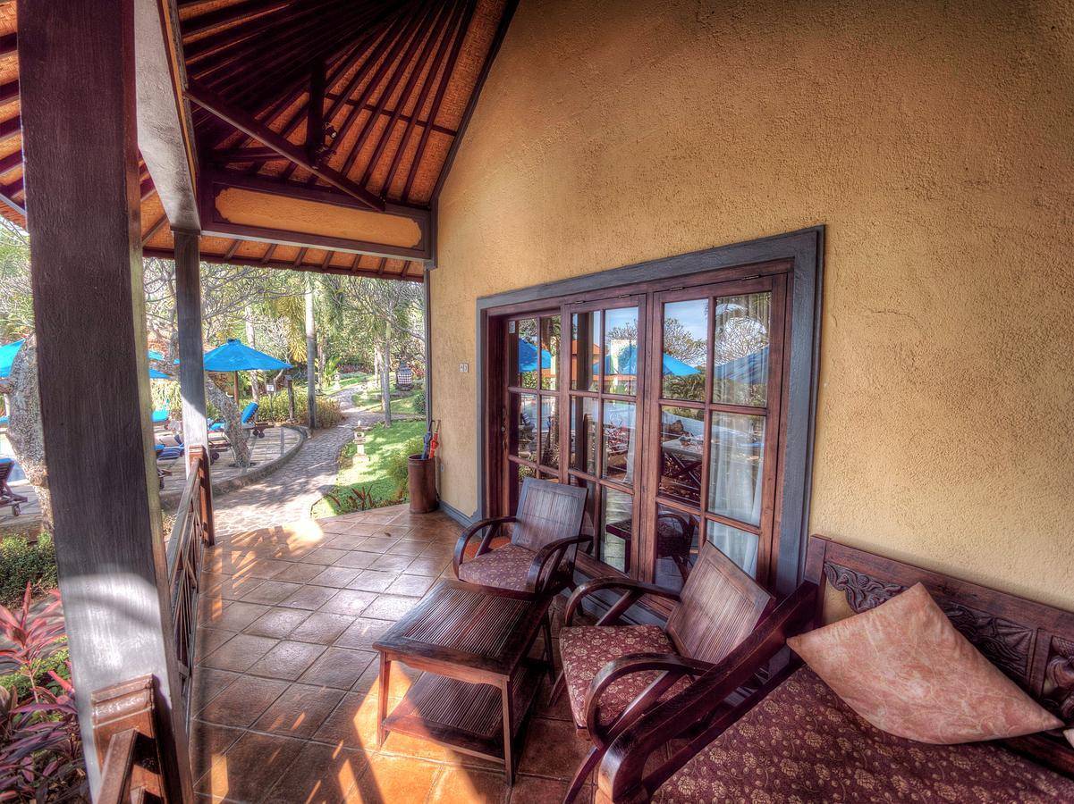Puri Mangga Sea View Resort And Spa Lovina  Exterior photo